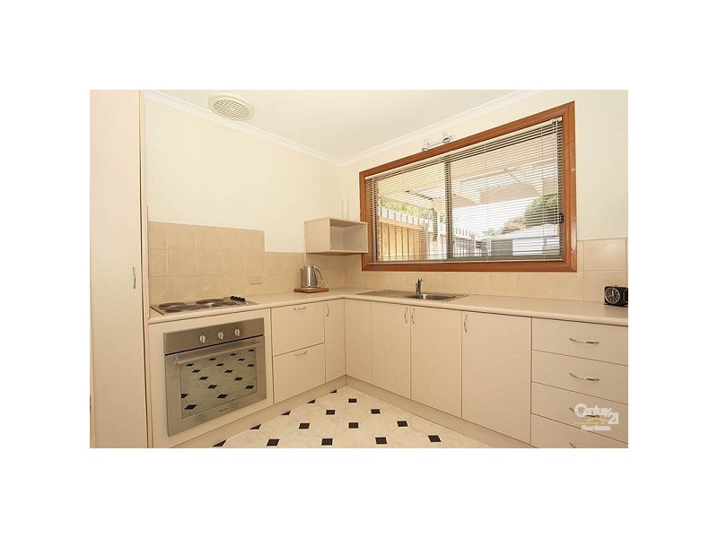 5 / 52-70 Centre Dandenong Road, Dingley Village VIC 3172