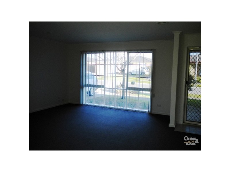 1/49 Oberon Drive, Carrum Downs VIC 3201