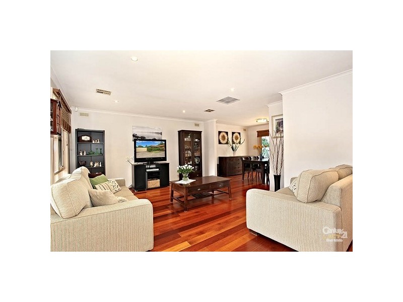 12 Oploo Court, Dingley Village VIC 3172