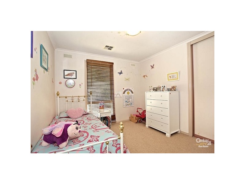 12 Oploo Court, Dingley Village VIC 3172