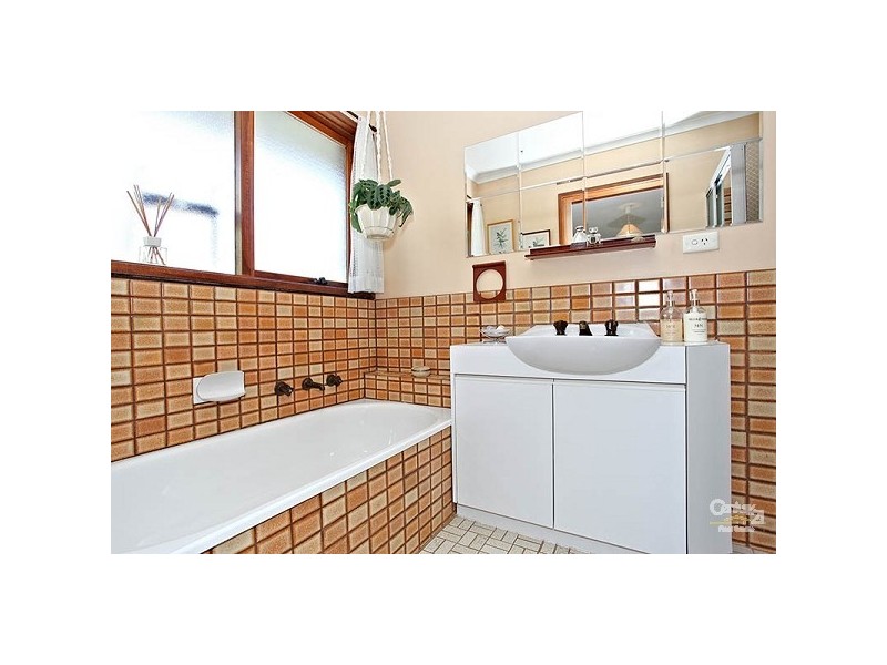 4 Tambo Court, Dingley Village VIC 3172