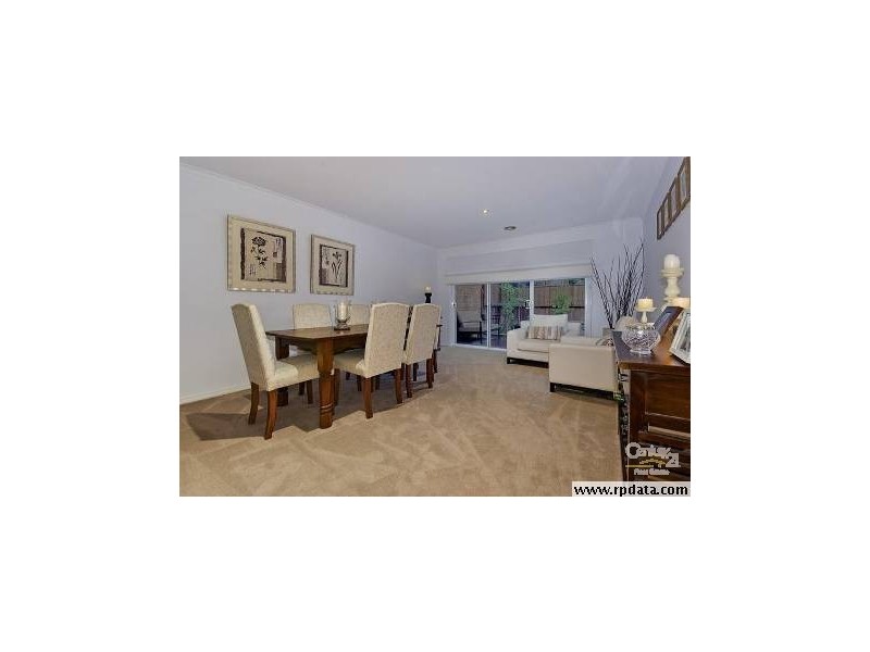 17 Harry Court, Dingley Village VIC 3172