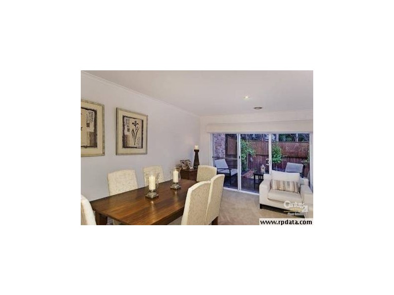 17 Harry Court, Dingley Village VIC 3172