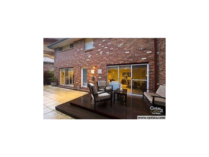 17 Harry Court, Dingley Village VIC 3172