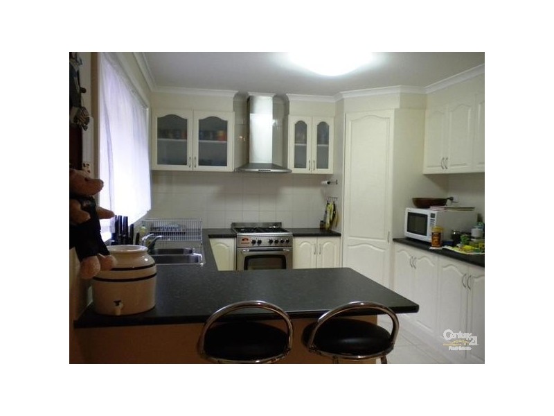 9 Southern Drive, Dingley Village VIC 3172