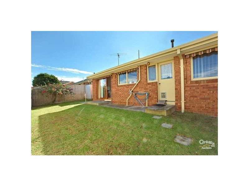 16 Lauren Close, Dingley Village VIC 3172