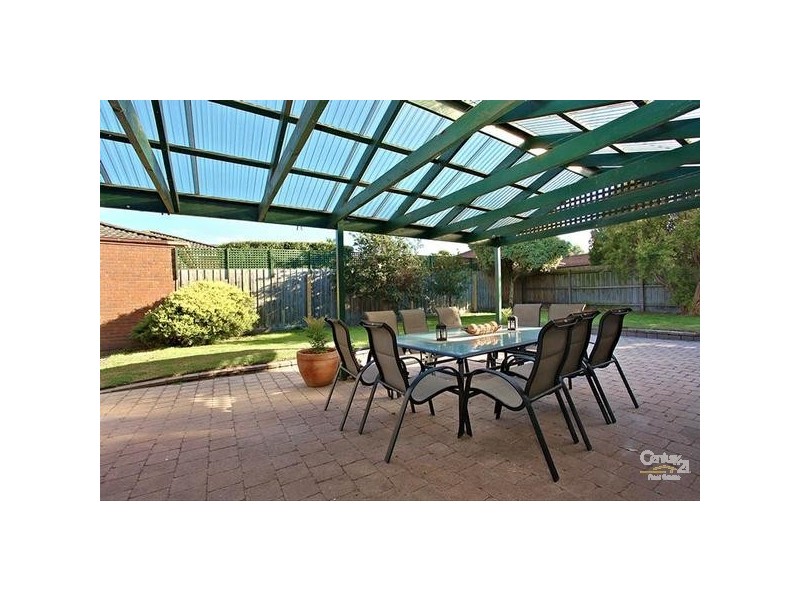 5 Willy Court, Dingley Village VIC 3172