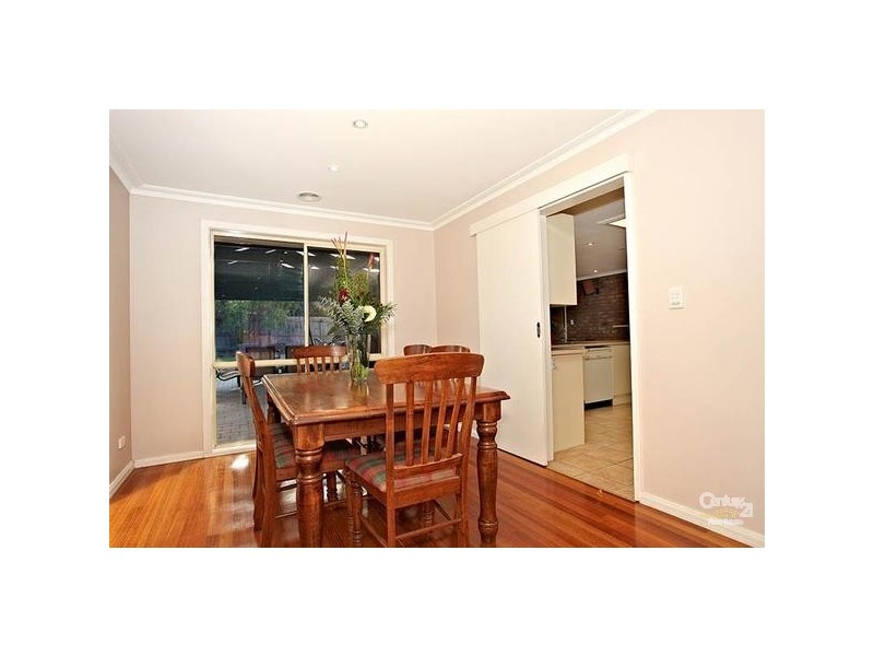 5 Willy Court, Dingley Village VIC 3172