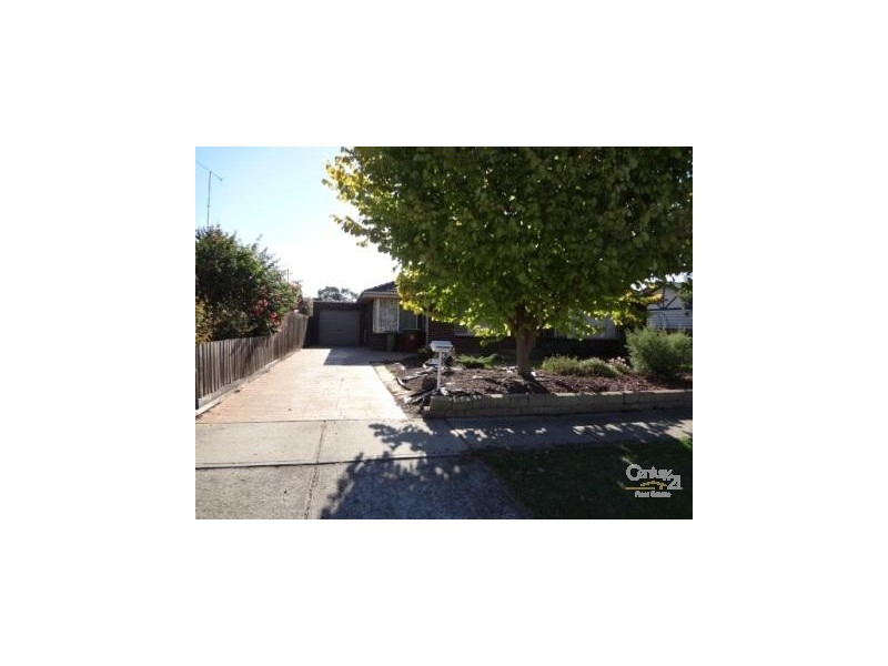 7 Highview Avenue, Cranbourne VIC 3977