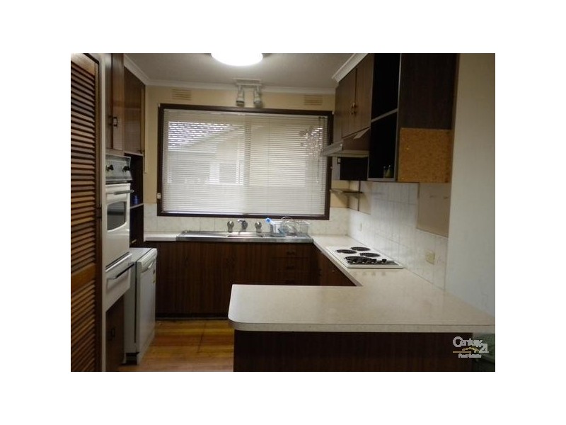 7 Highview Avenue, Cranbourne VIC 3977