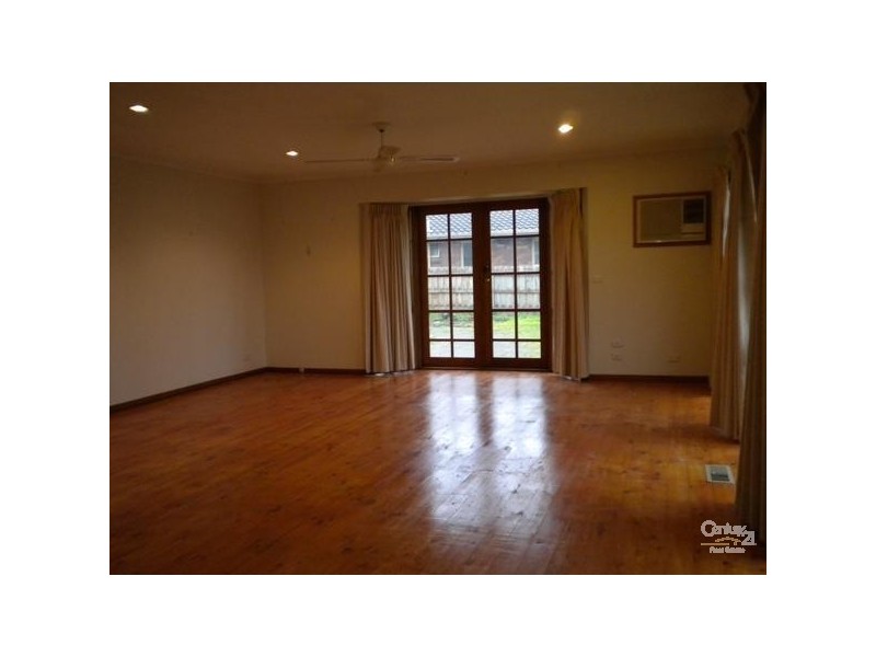 7 Highview Avenue, Cranbourne VIC 3977