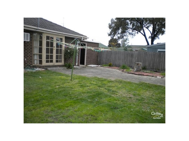 7 Highview Avenue, Cranbourne VIC 3977