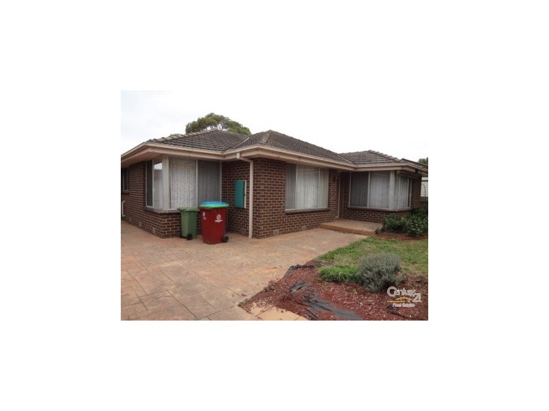 7 Highview Avenue, Cranbourne VIC 3977