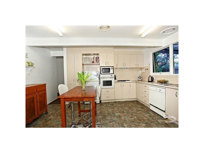 14 Toorak Drive, Dingley Village VIC 3172
