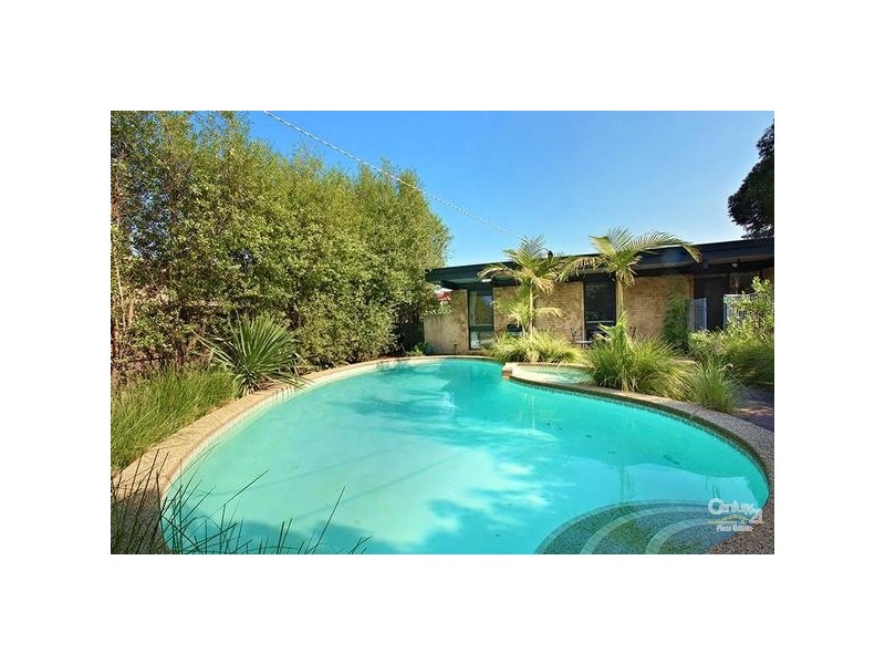 14 Toorak Drive, Dingley Village VIC 3172
