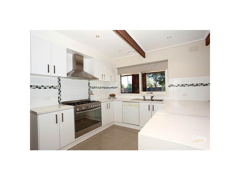 72 Centre Dandenong Road, Dingley Village VIC 3172