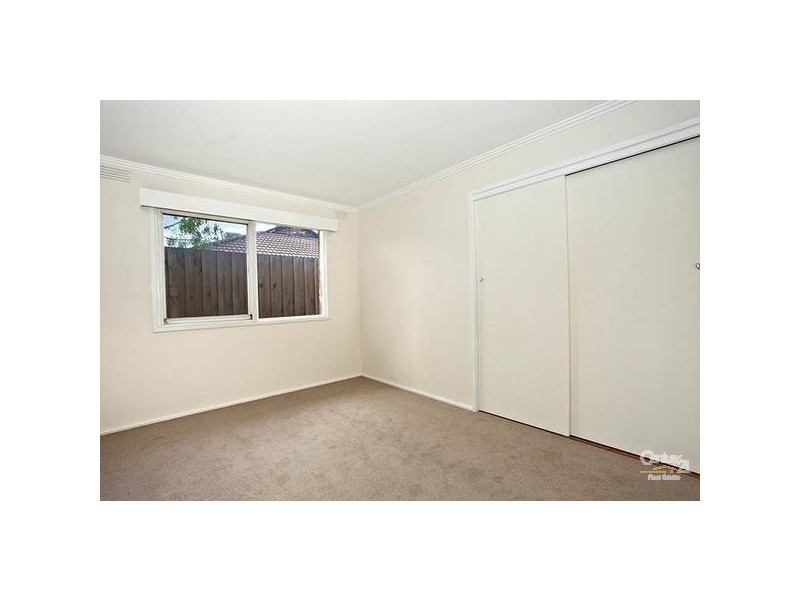 32 Shelford Grove, Dingley Village VIC 3172