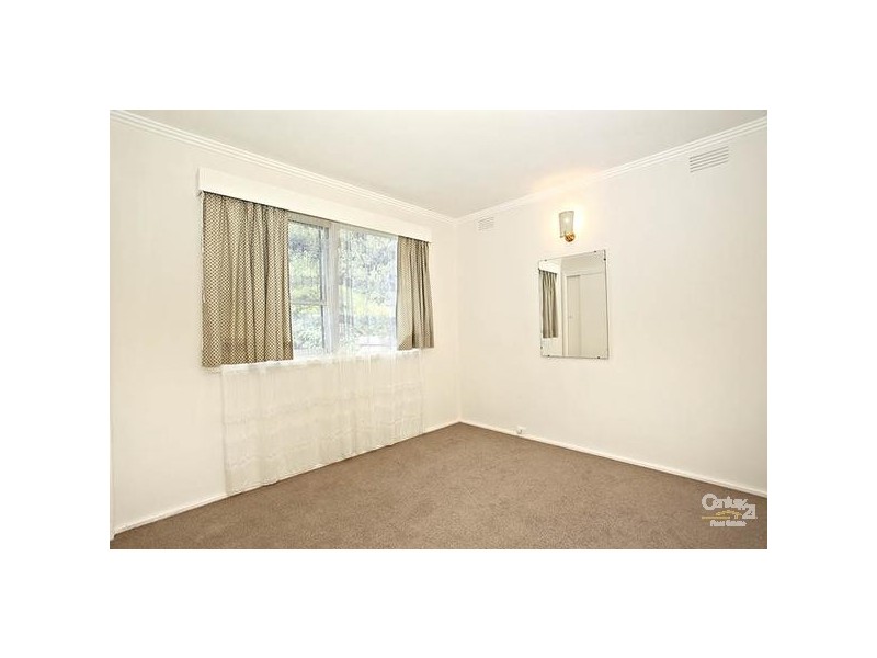 32 Shelford Grove, Dingley Village VIC 3172