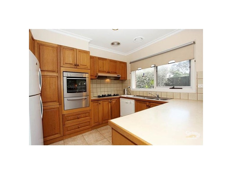 Unit 4, 2-4 Greenview Close, Dingley Village VIC 3172