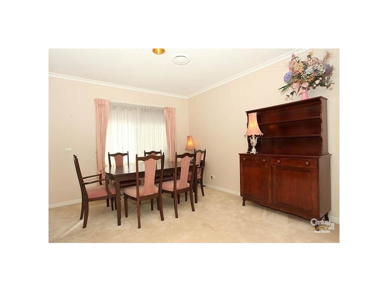 Unit 4, 2-4 Greenview Close, Dingley Village VIC 3172