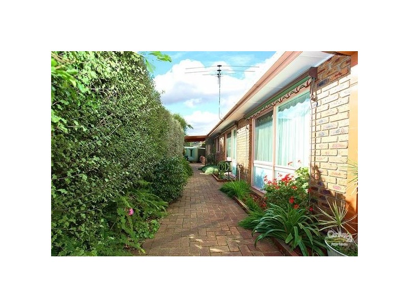 Unit 4, 2-4 Greenview Close, Dingley Village VIC 3172