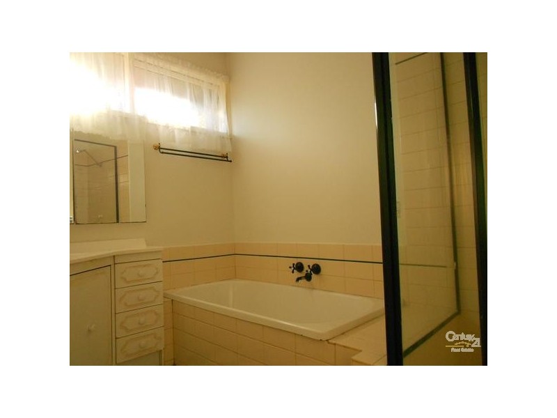 2 Shepherd Court, Dingley Village VIC 3172