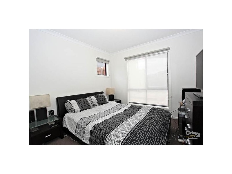18 / 27-29 Golden Grove, Springvale South VIC 3172