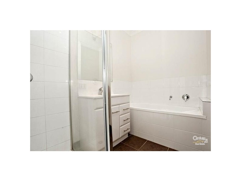 18 / 27-29 Golden Grove, Springvale South VIC 3172