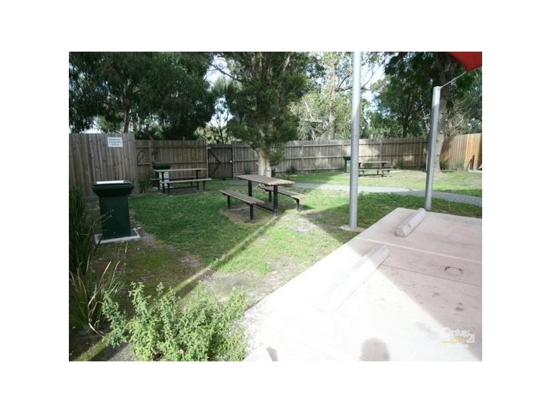 18 / 27-29 Golden Grove, Springvale South VIC 3172