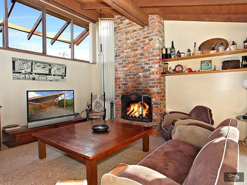 7 Forest Park Road, Dingley Village VIC 3172