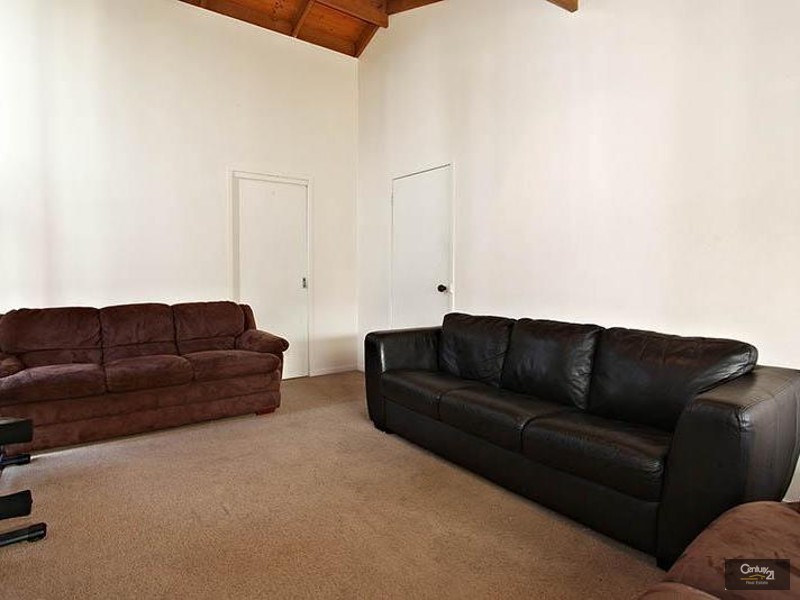 7 Forest Park Road, Dingley Village VIC 3172