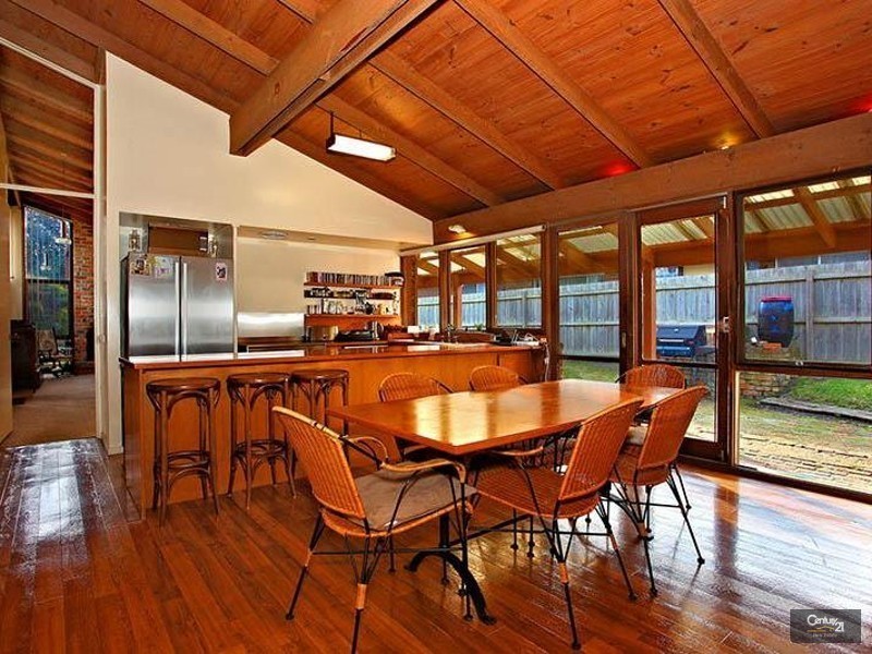 7 Forest Park Road, Dingley Village VIC 3172