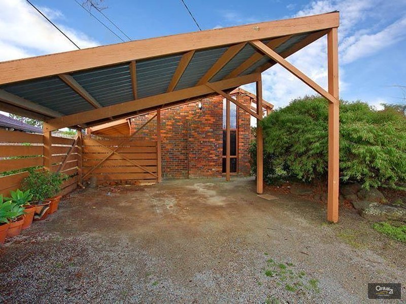 7 Forest Park Road, Dingley Village VIC 3172