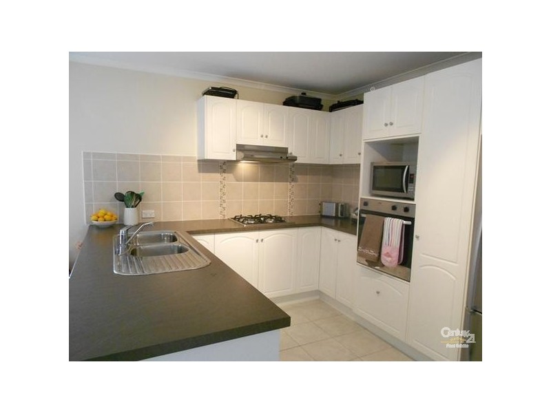 12 Kingsland Close, Dingley Village VIC 3172