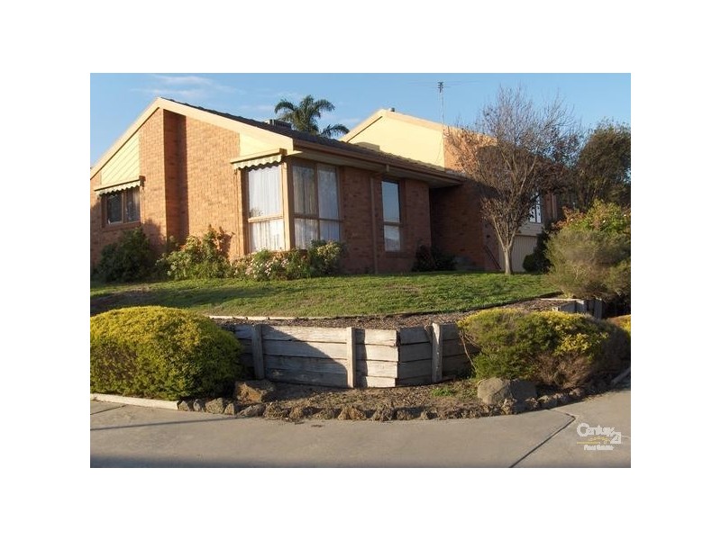 4 Lauren Close, Dingley Village VIC 3172