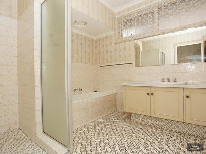 5-7 Golf Links Crescent, Dingley Village VIC 3172