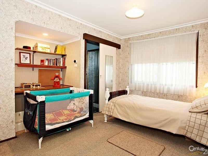 12 Treeby Court, Springvale South VIC 3172