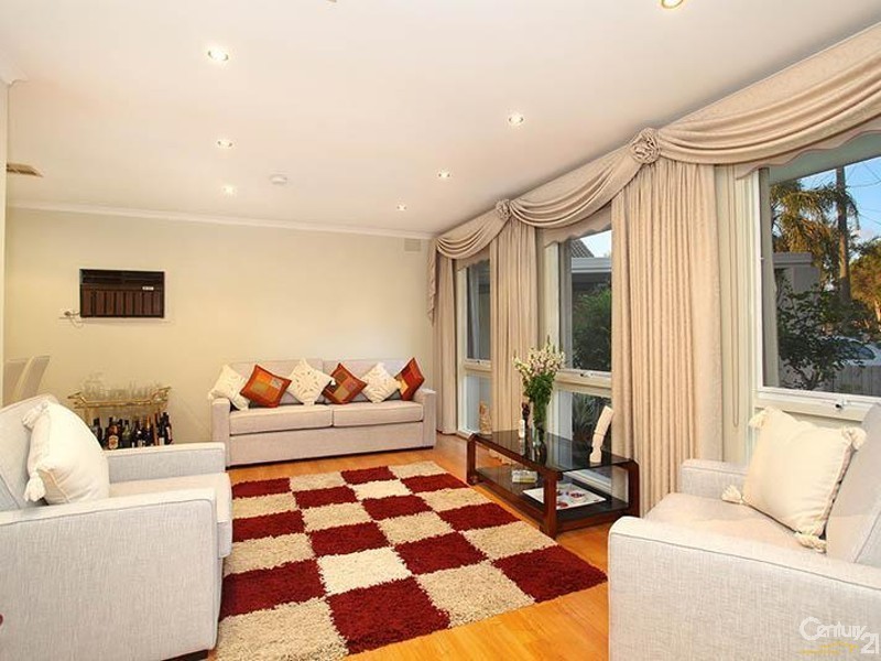 10 Casco Place, Dingley Village VIC 3172