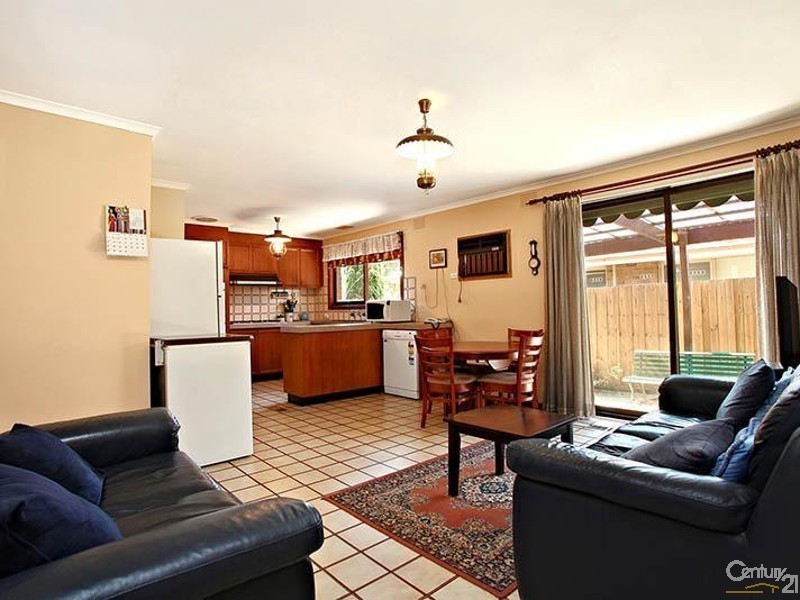 9 Holland Avenue, Dingley Village VIC 3172