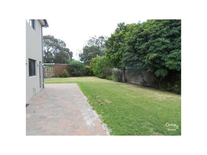 5 Venus Court, Dingley Village VIC 3172