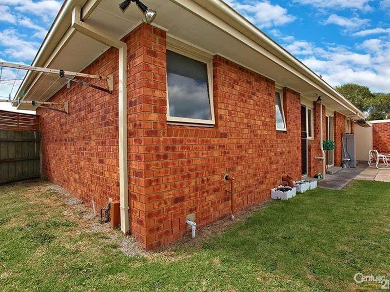 1 / 9 Carder Avenue, Seaford VIC 3198