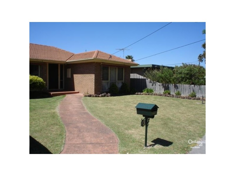 3 St Cuthberts Avenue, Dingley Village VIC 3172