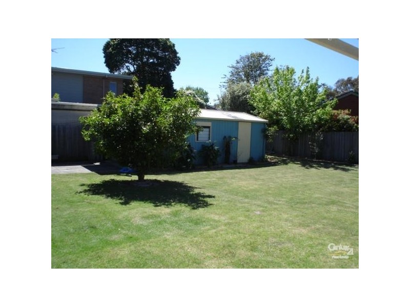 3 St Cuthberts Avenue, Dingley Village VIC 3172