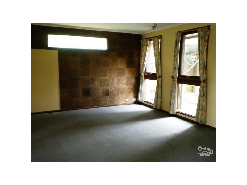 2 Picola Court, Dingley Village VIC 3172