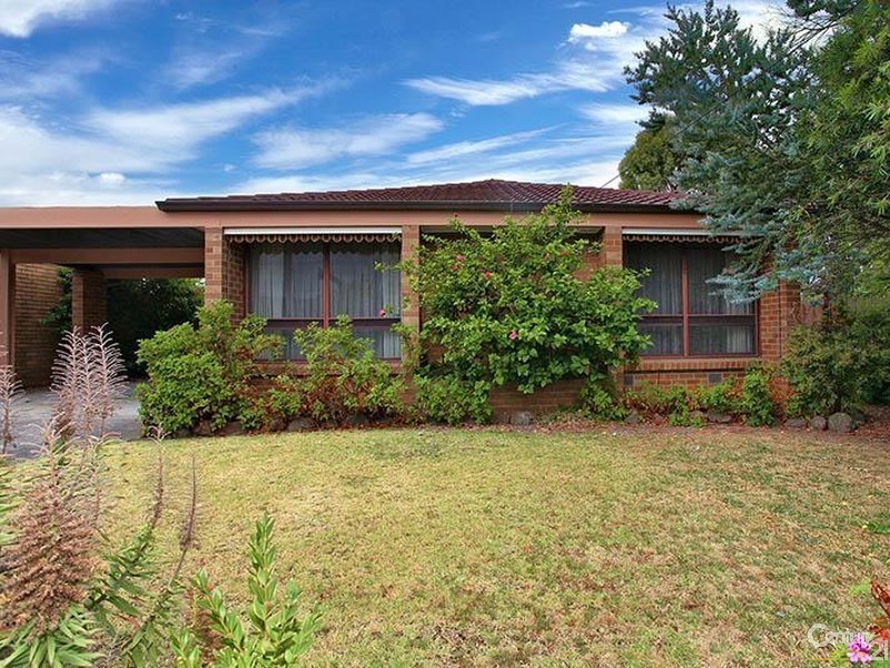 8 Manuela Court, Dingley Village VIC 3172