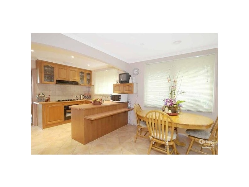 12 Plaza Crescent, Dingley Village VIC 3172