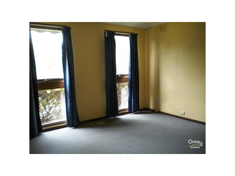 2 Picola Court, Dingley Village VIC 3172