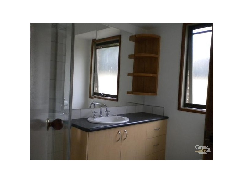 73 Duff Street, Cranbourne VIC 3977