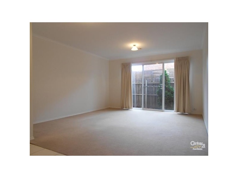 12 Harry Court, Dingley Village VIC 3172