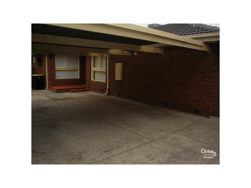 9 Marcus Road, Dingley Village VIC 3172